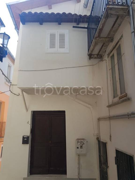 Appartamento in vendita a Campobasso vico Tre Dita, 1
