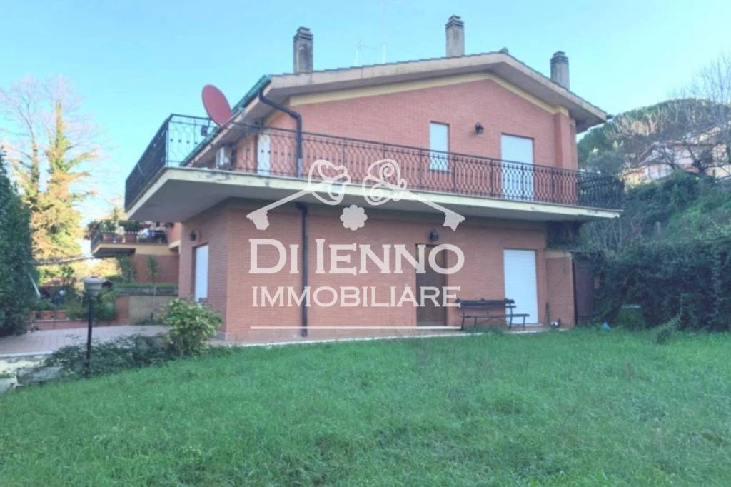 Villa in vendita a Manziana via Stigliano
