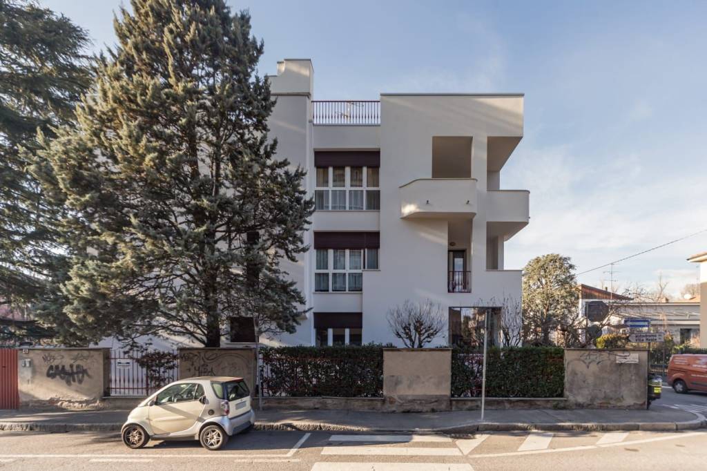 Appartamento in vendita a Monza via Baracca, 21