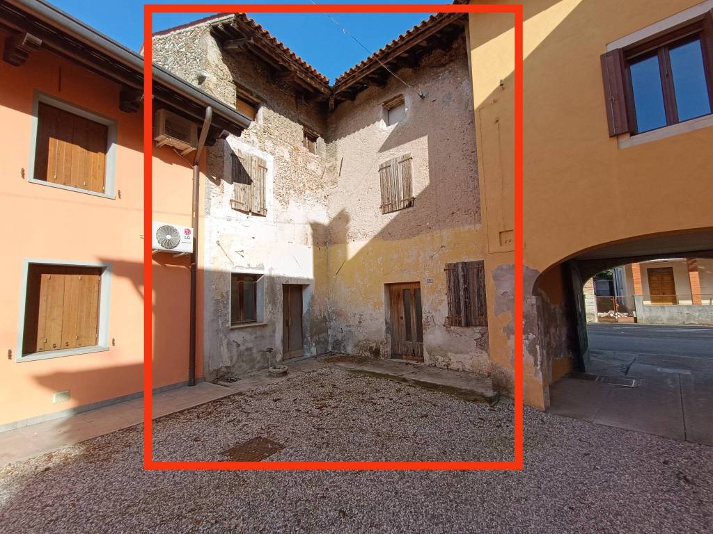 Casa Indipendente in vendita a Codroipo via Santa Cecilia, 71