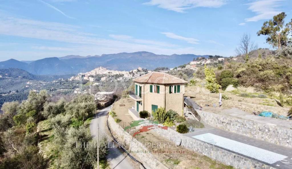 Villa in vendita a Perinaldo piazza Mons Antonio Rossi, 1, 18032 Perinaldo im