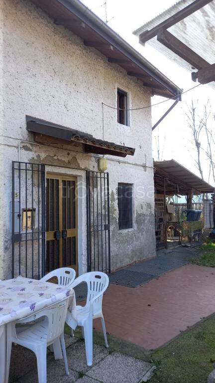 Villa in vendita a Garlasco via Cantone, 27