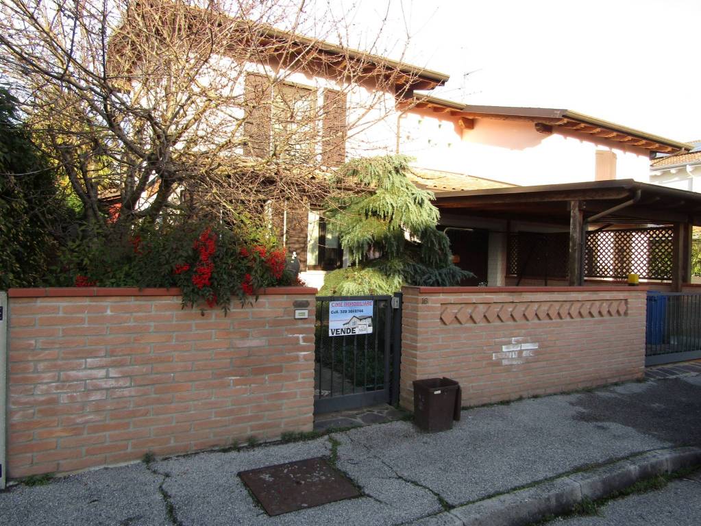 Villa Bifamiliare in vendita a Vigarano Mainarda via Frutteti, 16