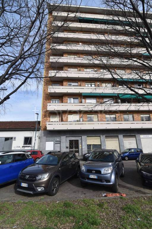 Appartamento in vendita a Torino corso Spezia, 11