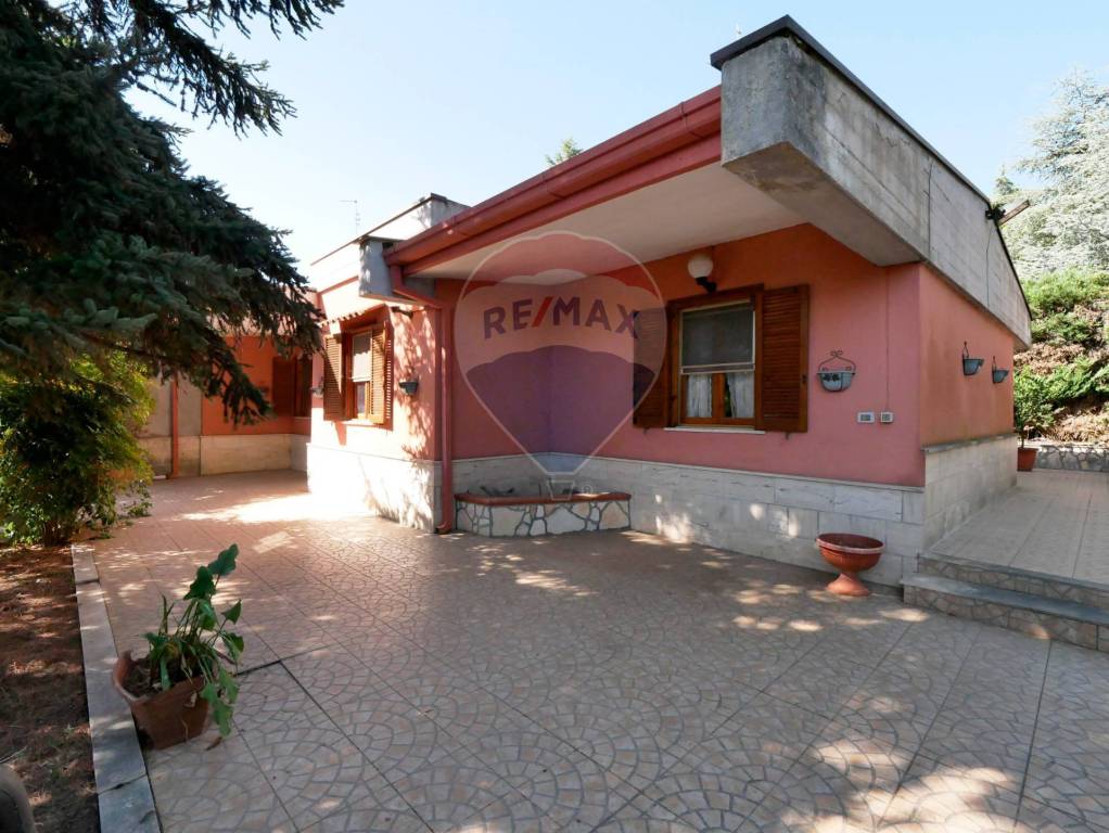 Villa in vendita a Cassano delle Murge contrada Mercadante, snc