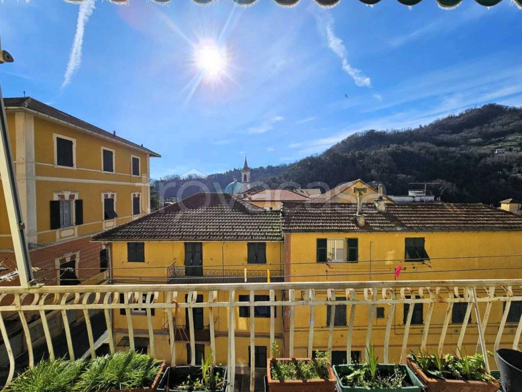 Appartamento in vendita a Campomorone via Viola Pallavicino Spinola