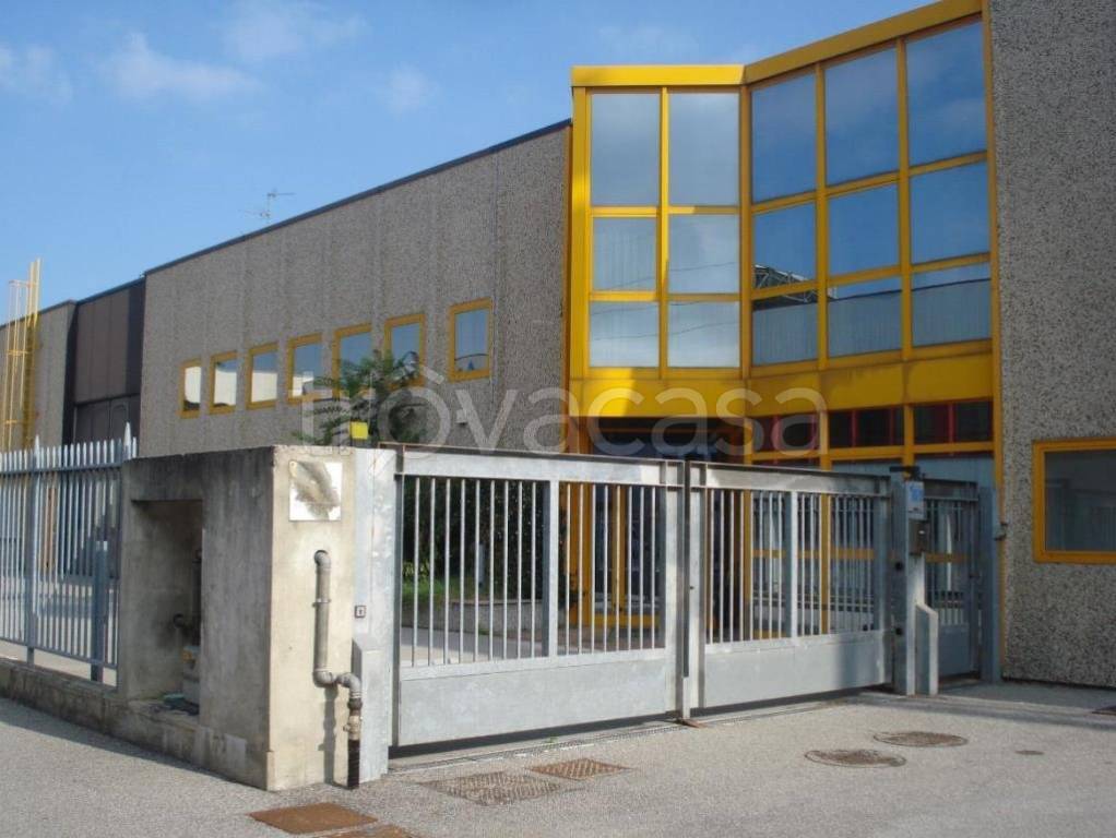 Capannone Industriale in affitto a Monza viale Gian Battista Stucchi, 66