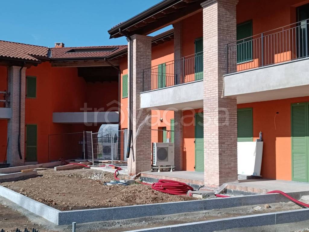 Appartamento in vendita a Rodano via Giuseppe Garibaldi, 2