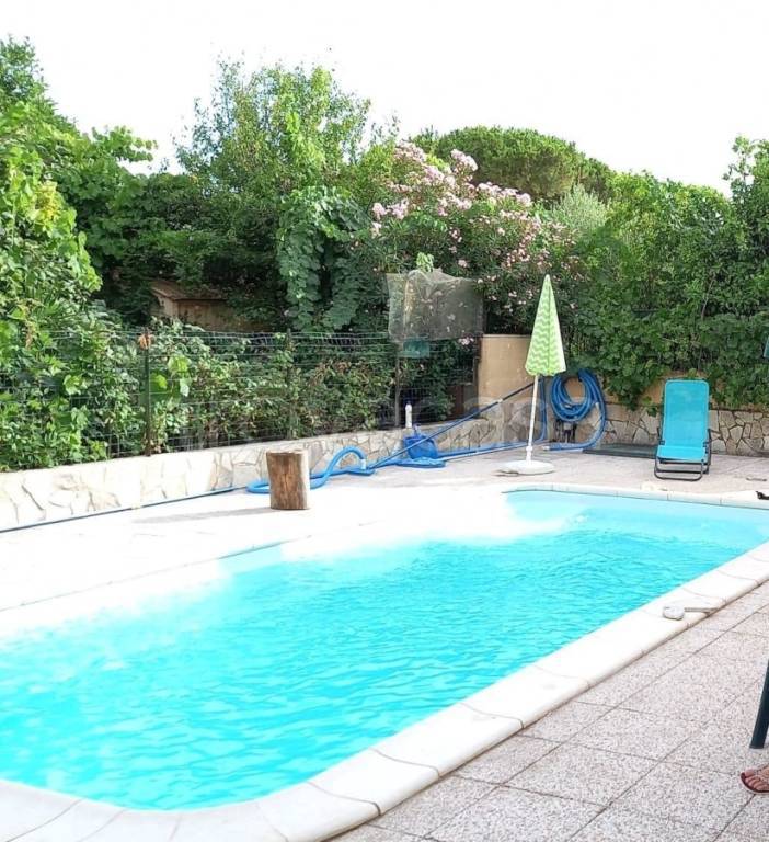 Villa Bifamiliare in vendita a Santa Marinella via Aurelia Vecchia, 33
