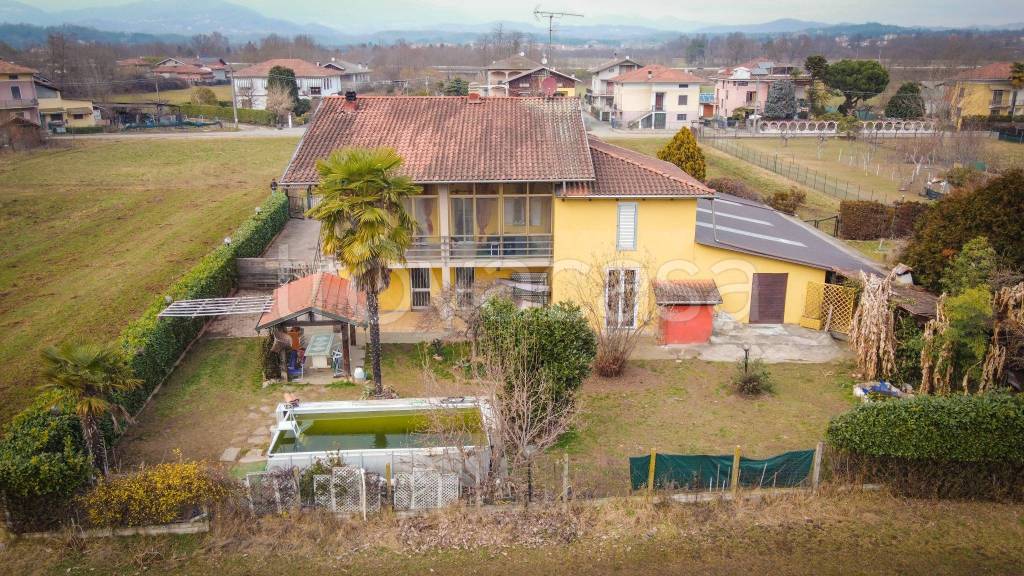 Villa in vendita a Cossato via Spolina