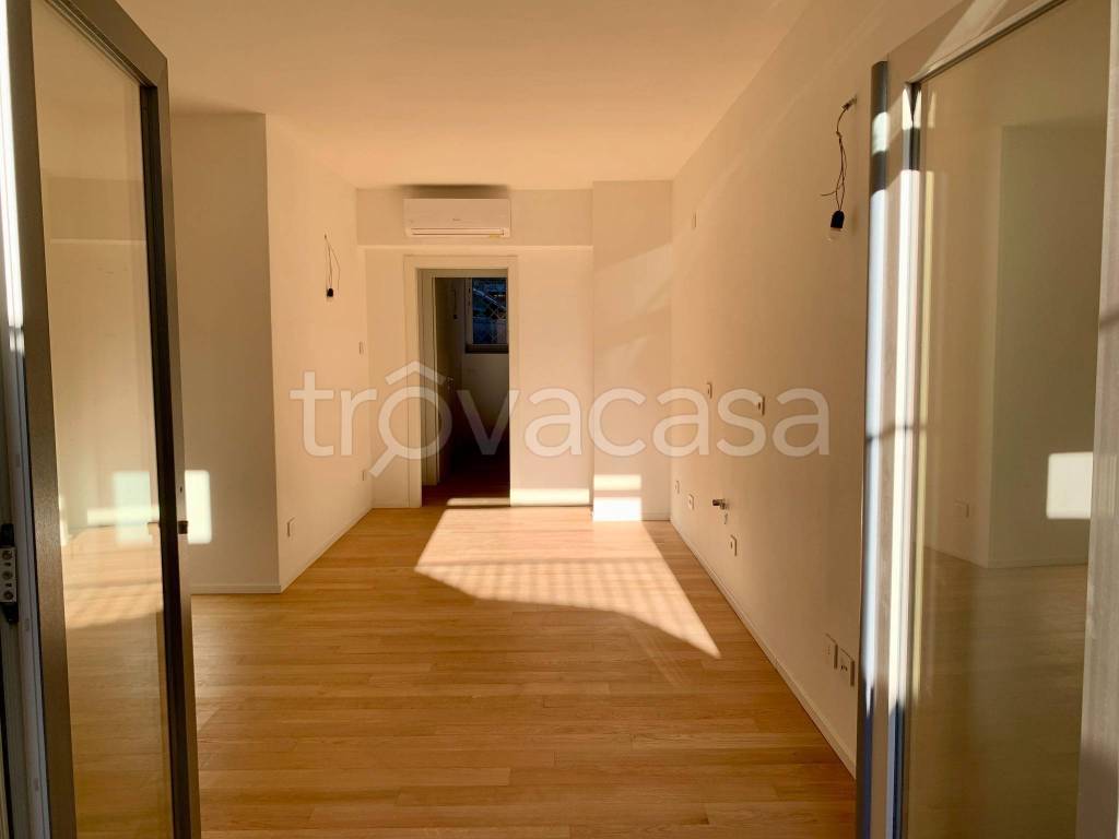 Appartamento in vendita a Milano via Generale Giuseppe Govone, 37