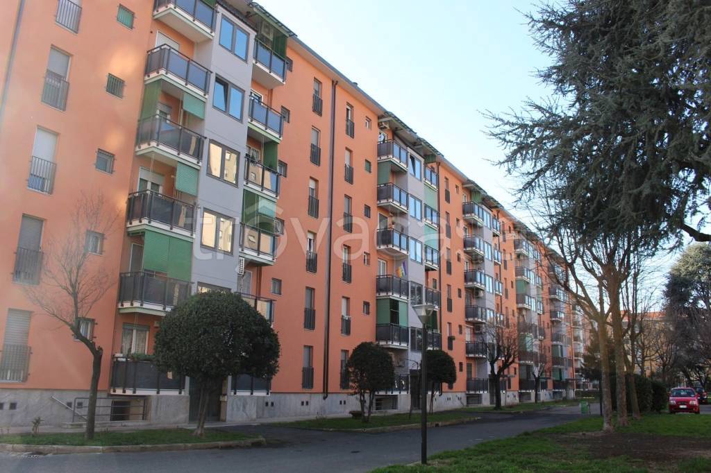 Appartamento in vendita a Milano via Ugo Betti, 59