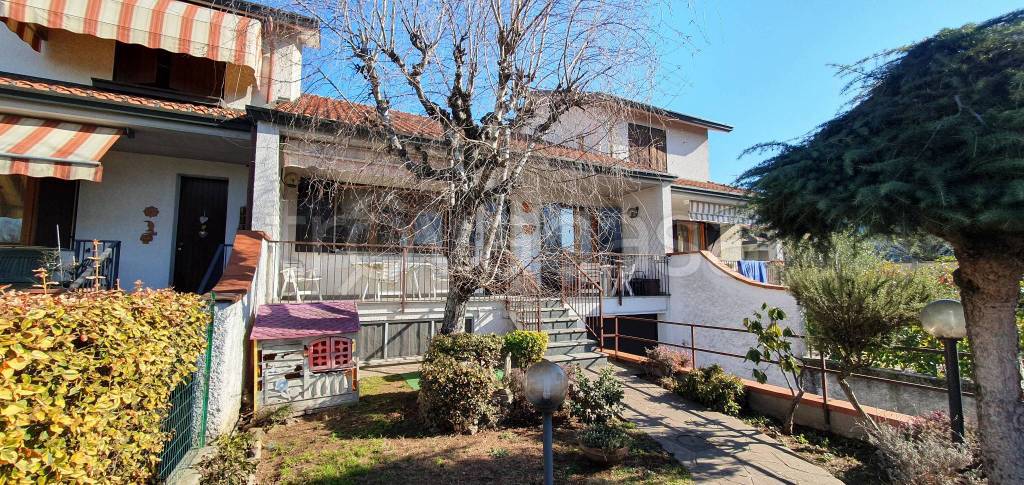 Villa a Schiera in vendita a Rescaldina via Statuto, 26