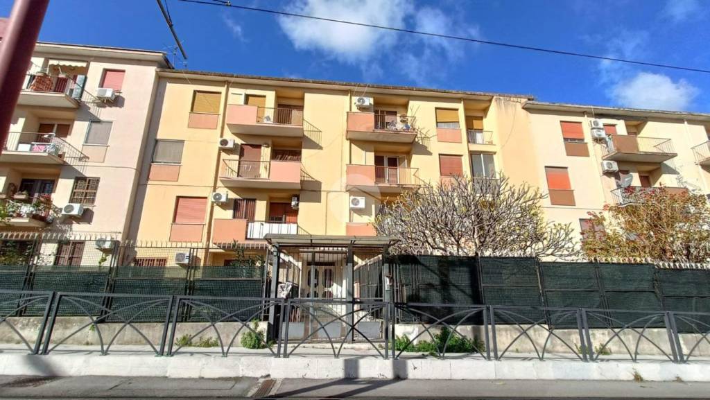 Appartamento in vendita a Palermo via Modica, 12