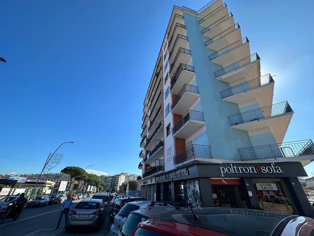 Appartamento in vendita a Napoli via Nuova di Agnano, 72