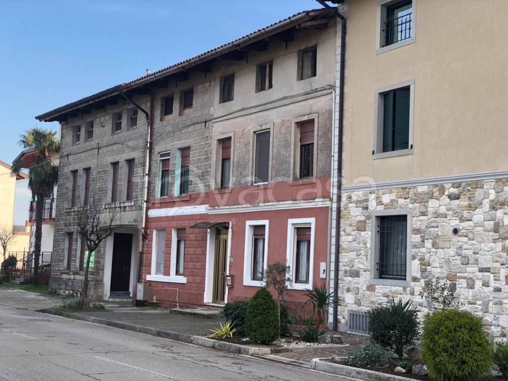 Villa Bifamiliare in vendita a Sedegliano via Alessandro Manzoni, 61