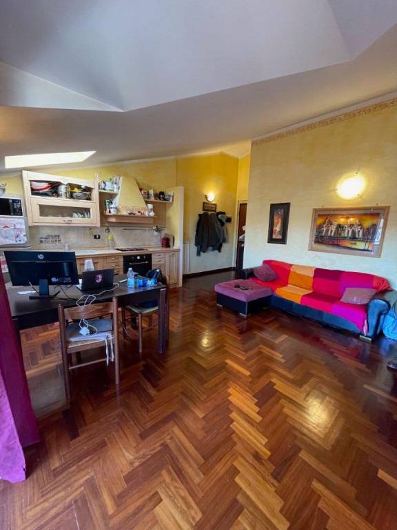 Appartamento in vendita a Sedriano via Claudio Treves