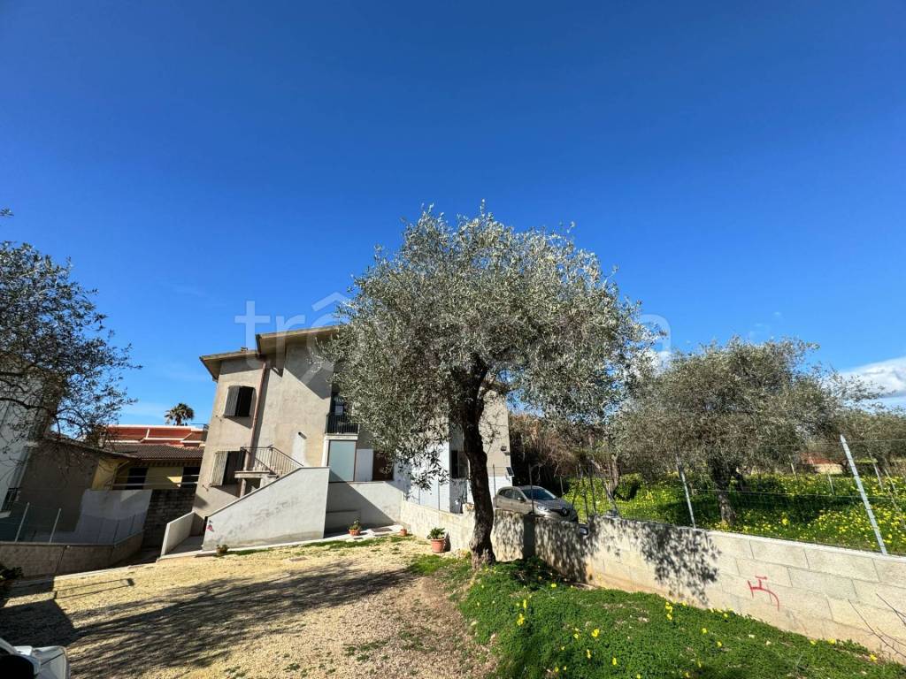 Villa Bifamiliare in vendita ad Alghero