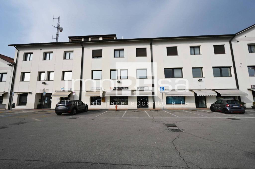 Ufficio in vendita a Conegliano maggiore Giovanni Piovesana, 13A
