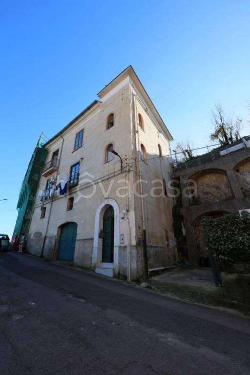 Appartamento in vendita a Cava de' Tirreni via Pasquale Siani, 7