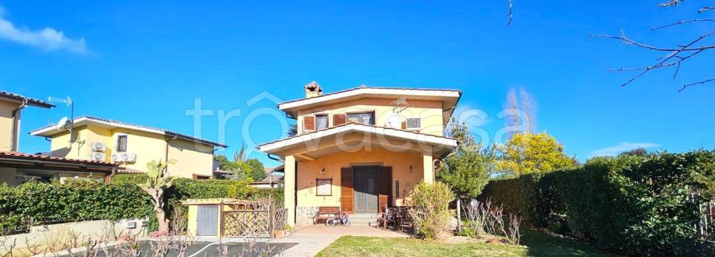 Villa in vendita a Fiano Romano via Genova, 16F