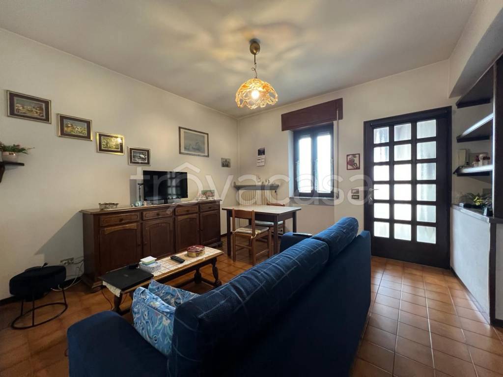 Appartamento in vendita a Venegono Superiore via Giuseppe Garibaldi, 30