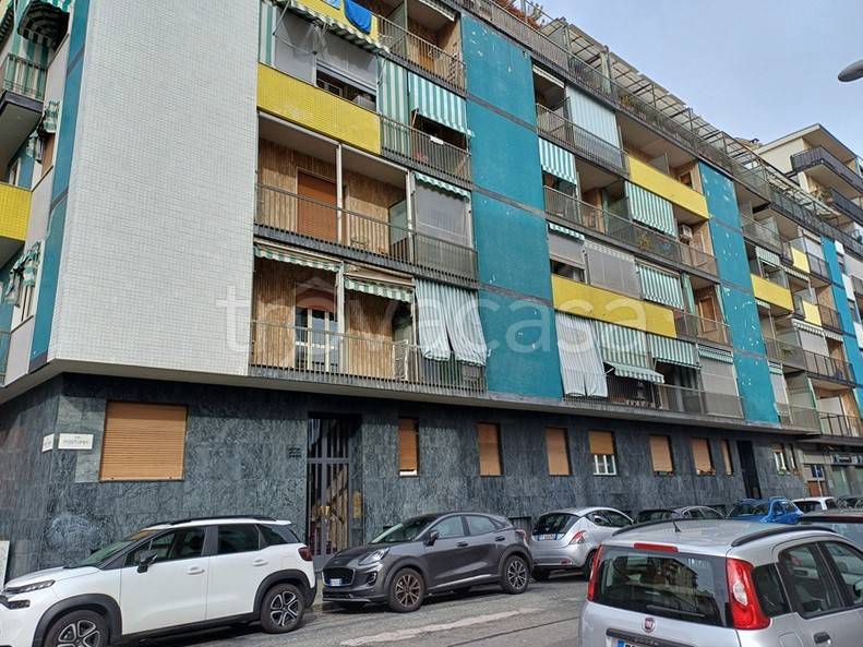 Appartamento in vendita a Torino via Postumia, 42