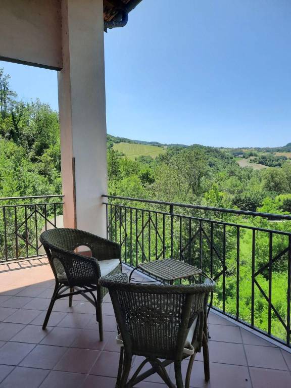 Villa in vendita ad Alta Val Tidone via Roma
