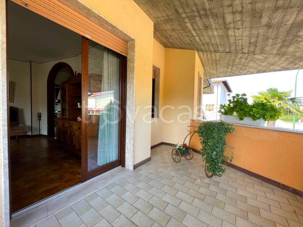 Villa in vendita a Provaglio d'Iseo via Salvador Allende