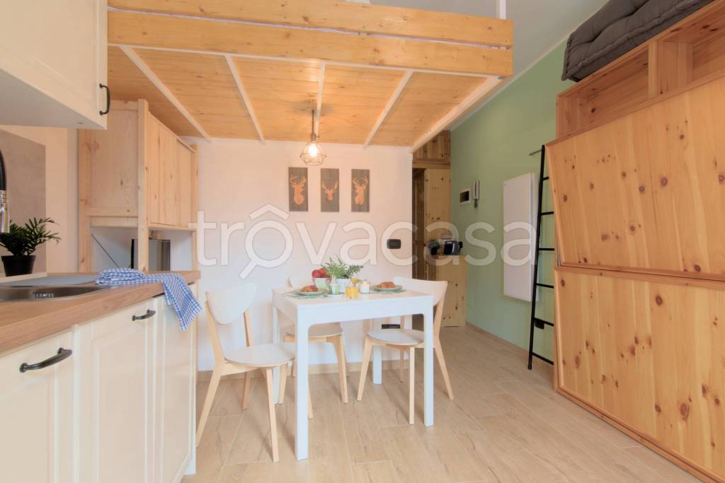 Appartamento in vendita ad Aprica via Rododendro, 8