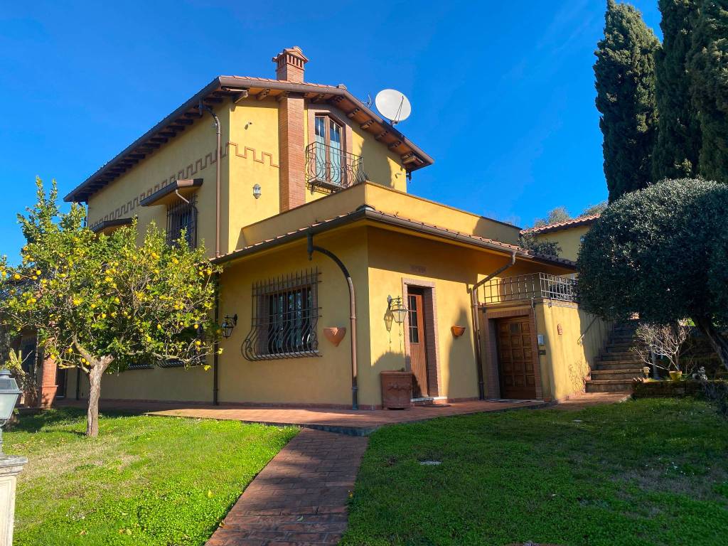 Villa in vendita a Castelnuovo Magra via Borghetto