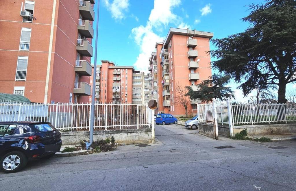 Appartamento in vendita a Palermo via Vincenzo Barone, 12