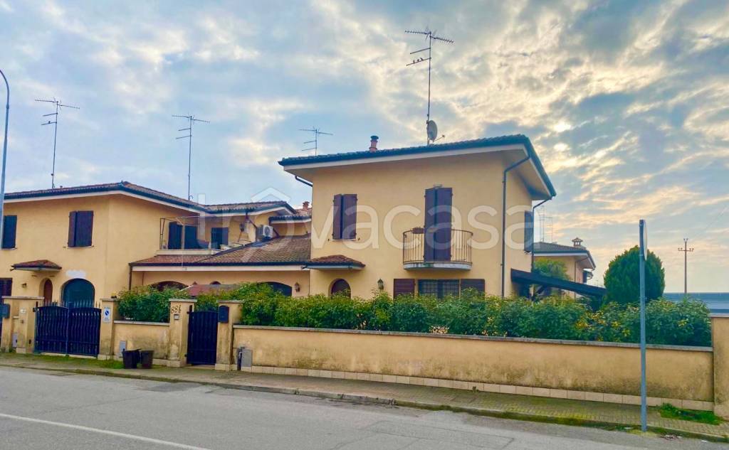 Villa a Schiera in vendita a Pegognaga