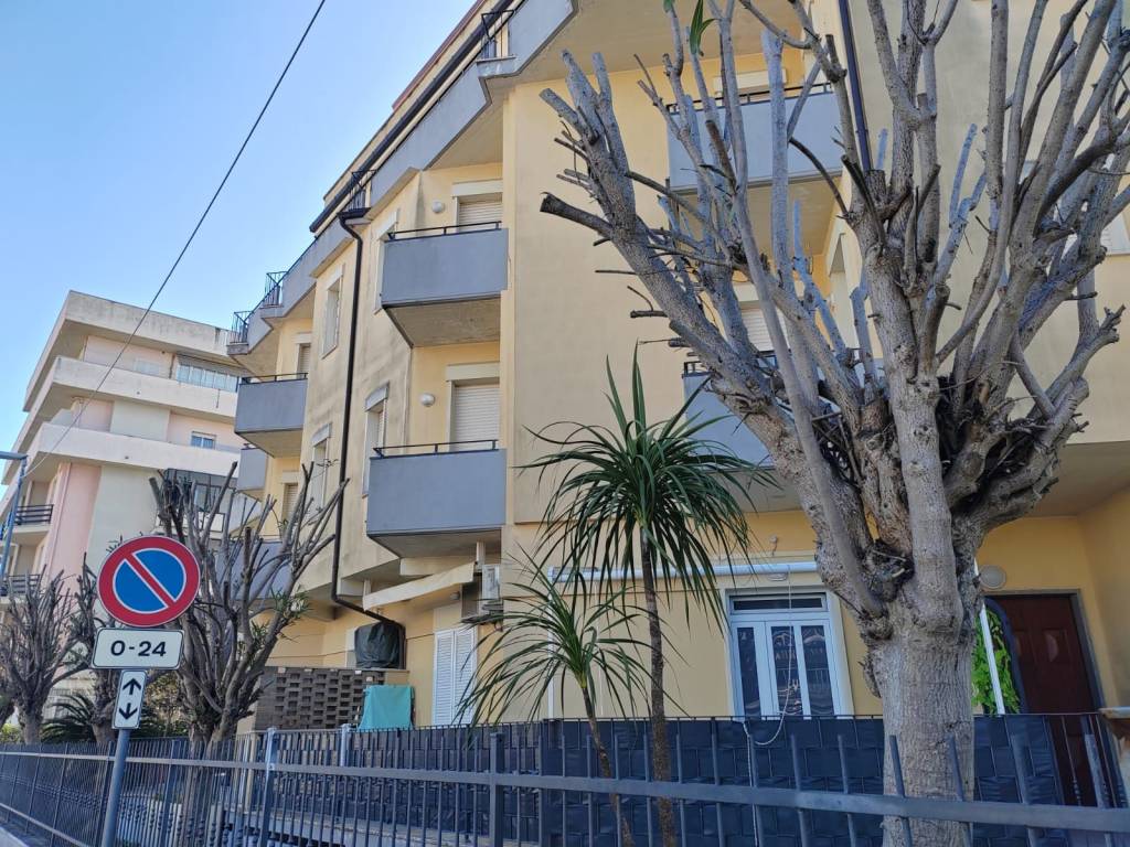 Appartamento in affitto ad Alba Adriatica via Olimpica, 5