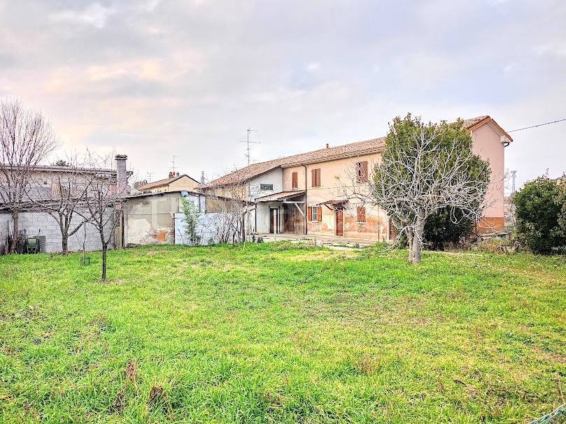 Villa in vendita a Casteggio via Cerreto Superiore, 13
