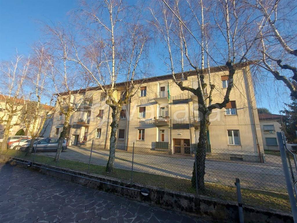 Appartamento in vendita a Meda via Montegrappa, 14
