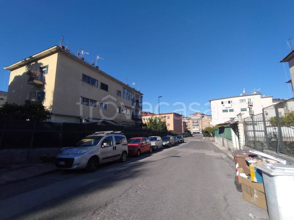 Appartamento in vendita a Napoli via Po