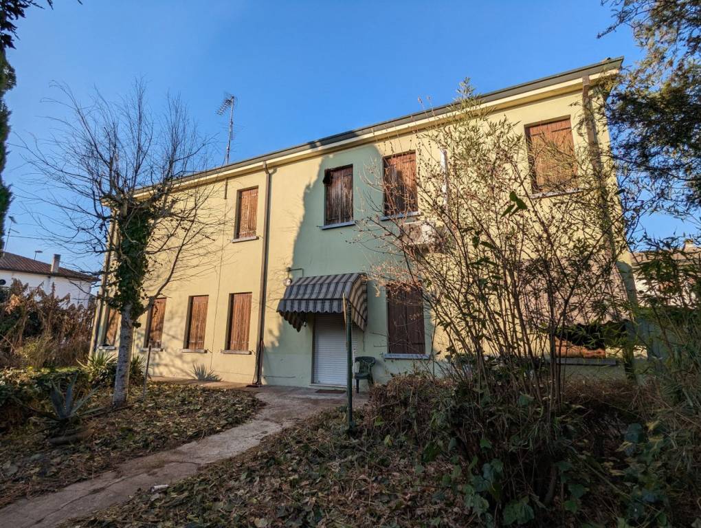 Casa Indipendente in vendita a Rovigo