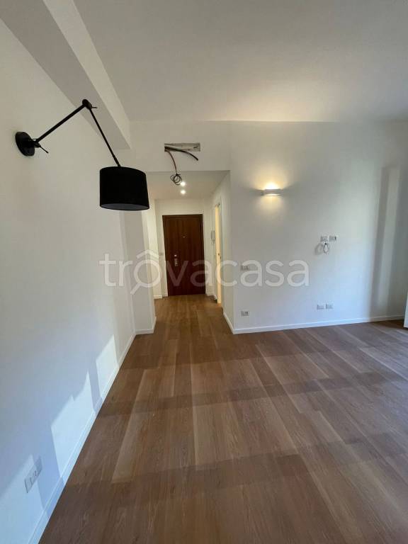 Appartamento in vendita a Milano via Val Bavona, 3