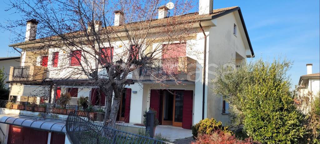 Villa Bifamiliare in in vendita da privato a Mestrino via g. Taliercio, 24
