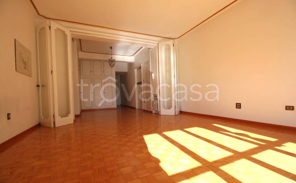 Appartamento in vendita a Trieste via Fabio Severo, 22