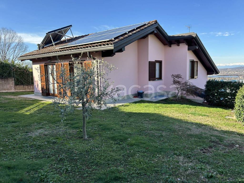 Villa in vendita a San Fermo della Battaglia via Lieto Colle