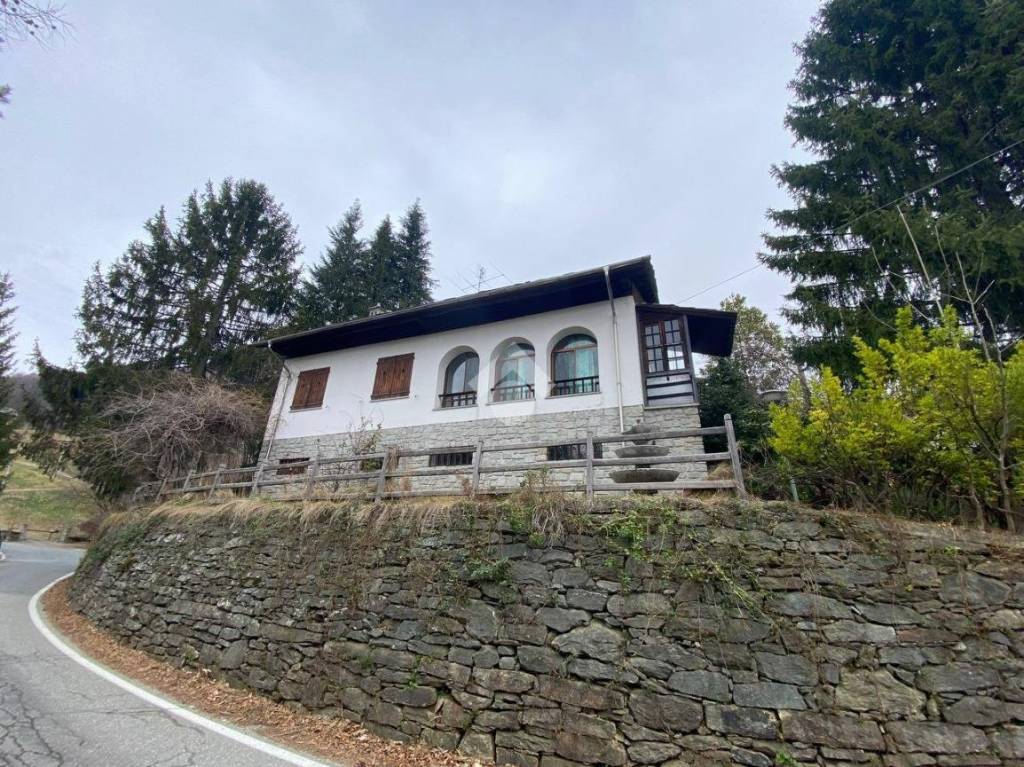 Villa in vendita a Traversella via sp64, 333