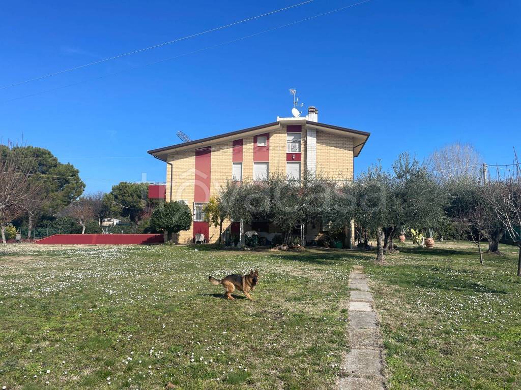 Villa Bifamiliare in vendita a Misano Adriatico via Larga