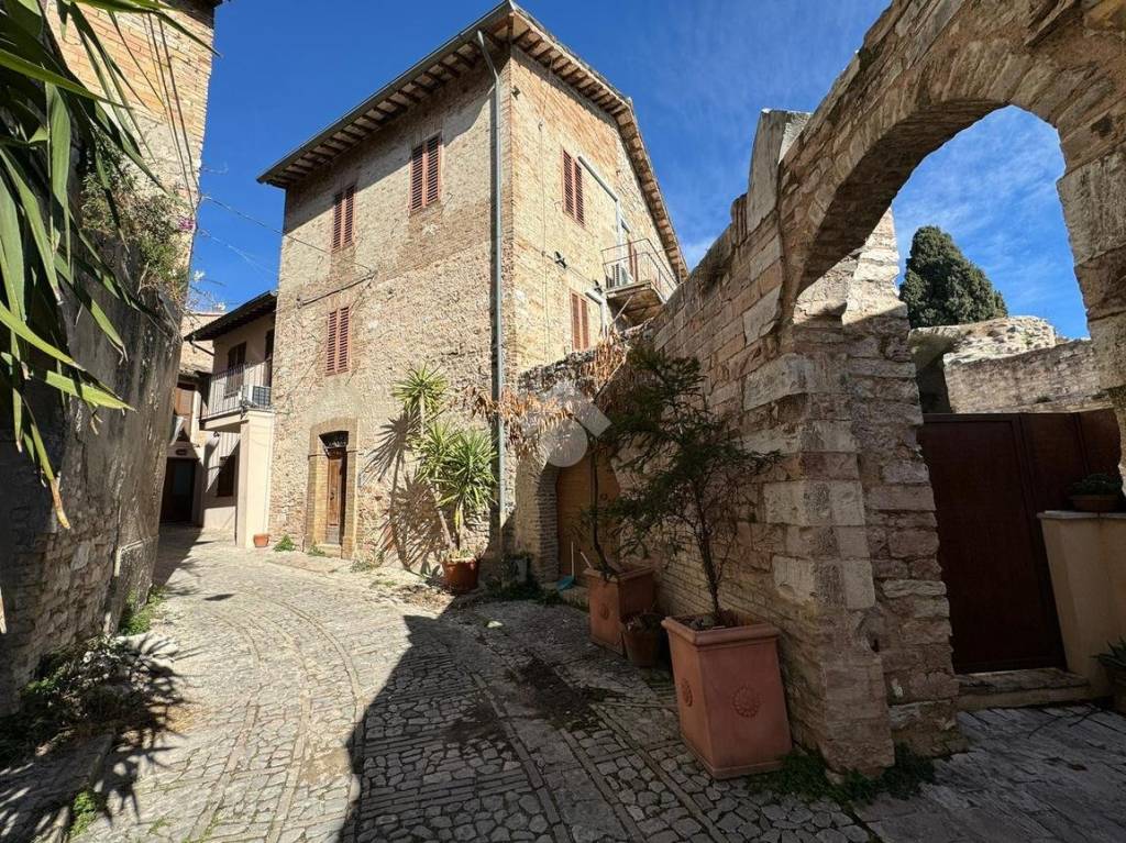 Casa Indipendente in vendita a Spello via Borgo San Sisto I