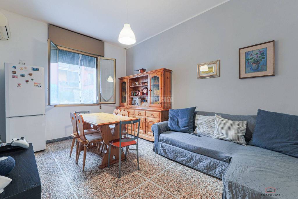 Appartamento in vendita a Bologna via molise