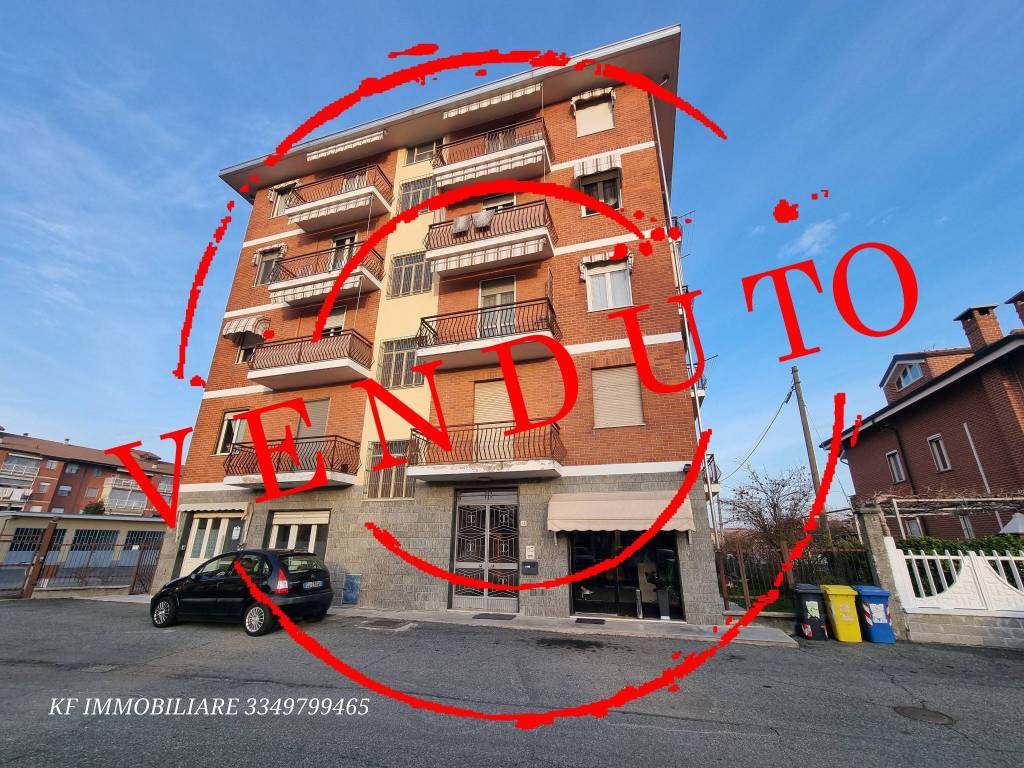Appartamento in vendita a Caselle Torinese via Trilussa, 14