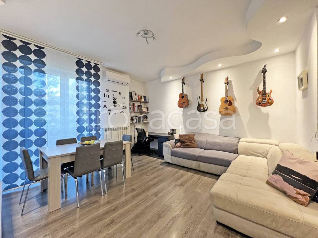 Appartamento in vendita a Cassano d'Adda via Leonardo da Vinci, 23