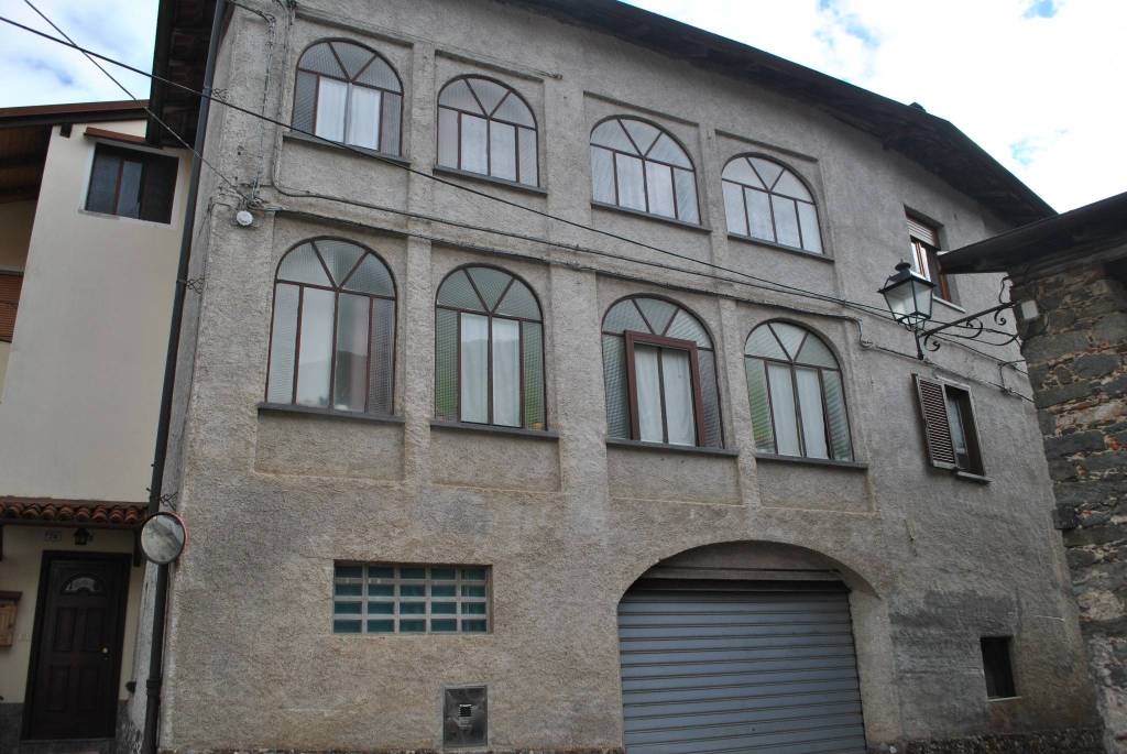 Casa Indipendente in vendita a Postua via Monbarone, 26