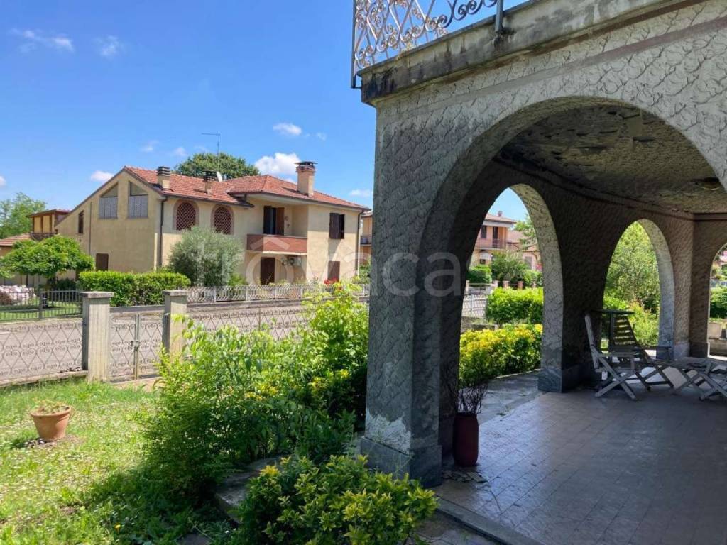 Villa in vendita a Cadeo via emilia